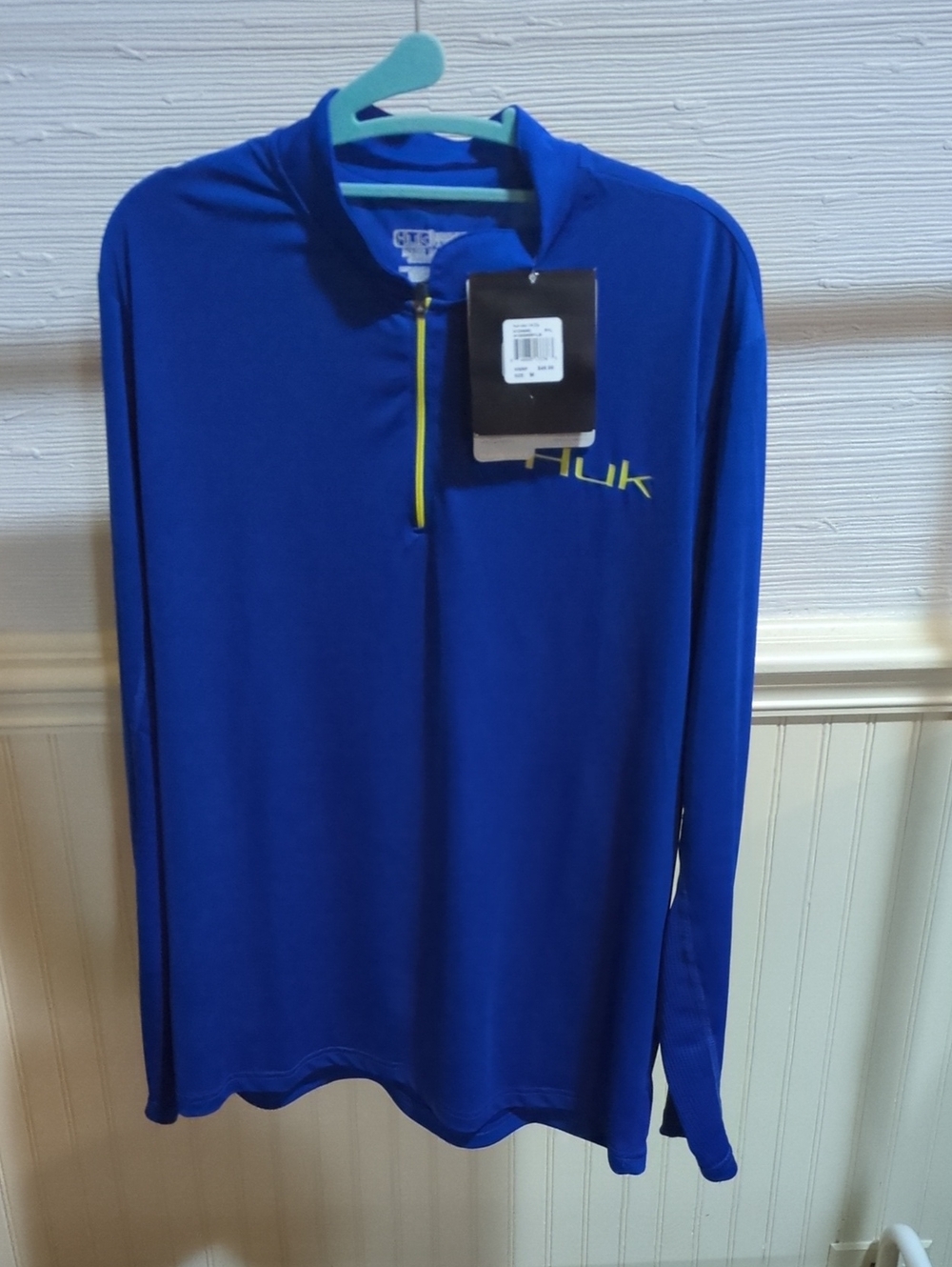 Huk Royal Blue Long Sleeve Performance Quarter Zip NWT